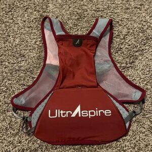 UltrAspire Basham 4L running pack